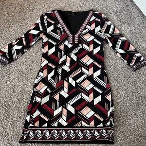 V-Neck Long Sleeve Geometric Print Dress - Black, Burgundy & Blush
